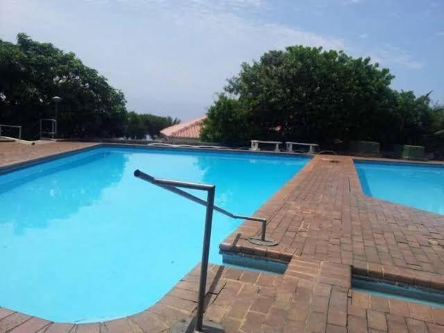 Umdloti Holiday Resort Apartment 514 - Amazing Breaker & Ocean Views Экстерьер фото